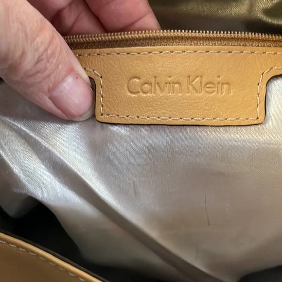 Calvin Klein Handbag New - Picture 8 of 10